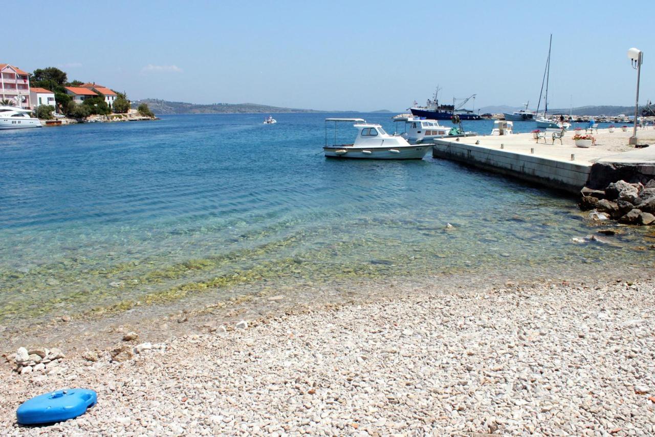 Apartments With A Parking Space Sali, Dugi Otok - 8136 外观 照片